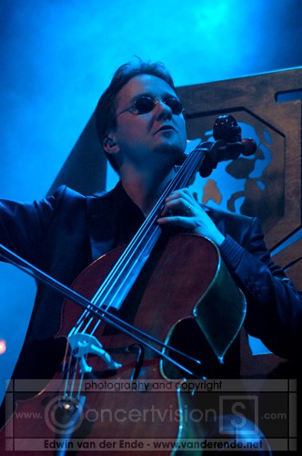 apocalyptica03.jpg apocalyptica03.jpg