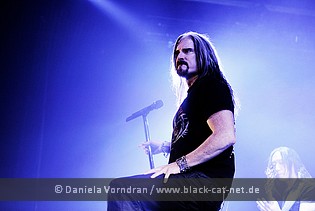 Reflections Of Darkness Music Magazine Live Review Dream Theater Dusseldorf 14