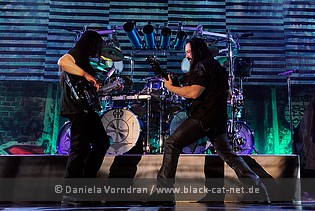 Reflections Of Darkness Music Magazine Live Review Dream Theater Dusseldorf 14