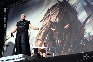 DisturbedFortaRock 2016 01