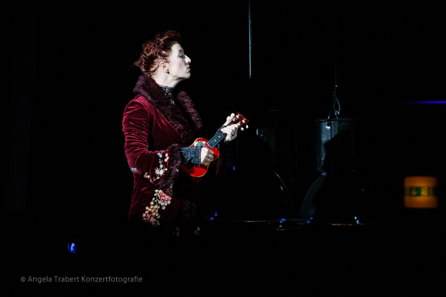 amandapalmer02