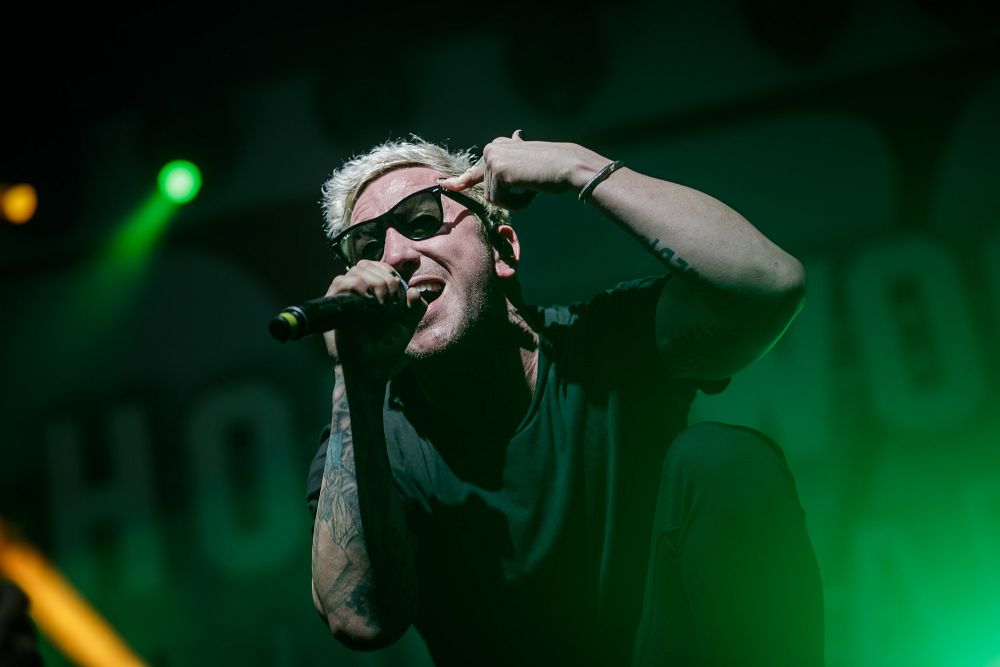 hollywoodundead24