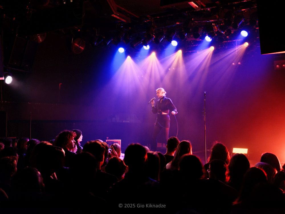 molly nilsson byGioKiknadze 11