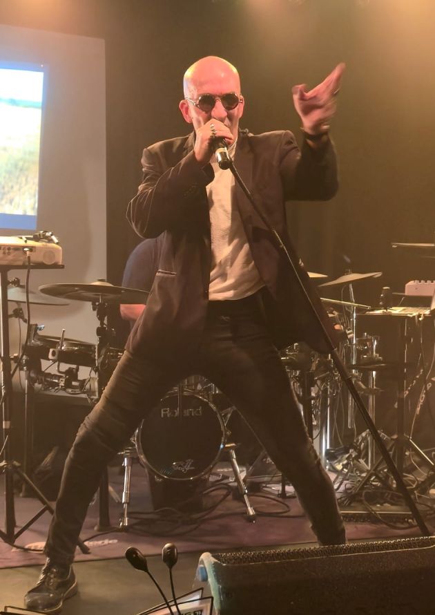 waitingforwords10 bySabineMazoyer