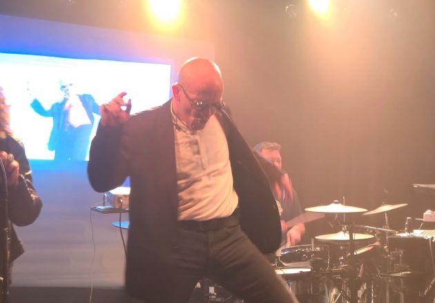 waitingforwords11 bySabineMazoyer