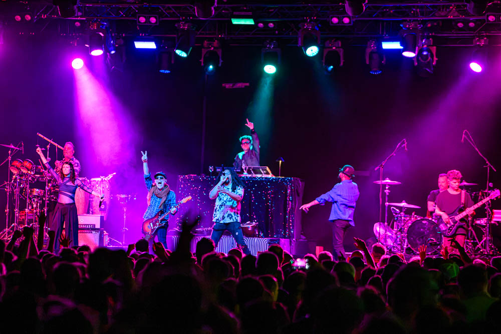 260726 ThieveryCorporation CarlswerkVictoria Koeln 5299