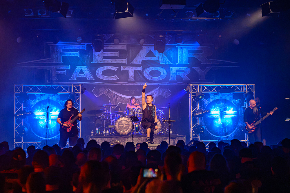 260915 FearFactory LiveMusicHall Koeln 5205