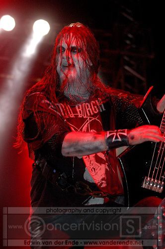 dimmuborgir2004desselgraspop_end011.jpg