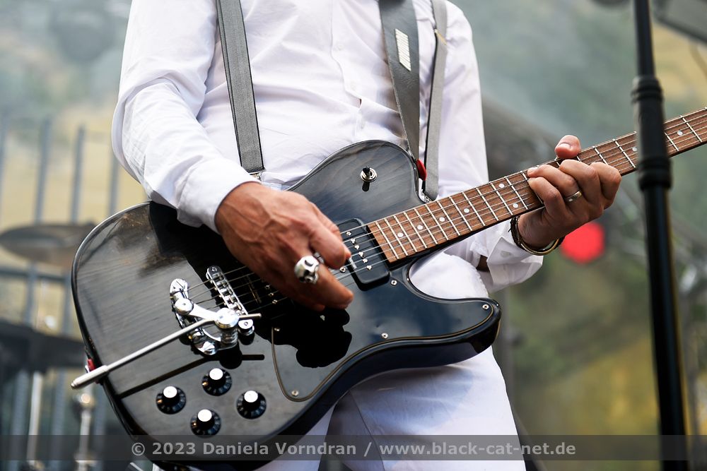 sono2026 part2 solo live07 D4S8051 klein