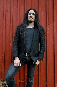 tuomasholopainen2014 01