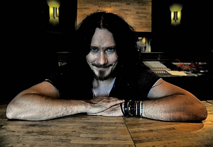 tuomasholopainen2014 02