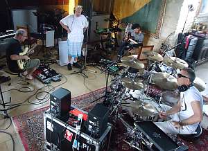 pil studio2011
