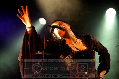 tristania2005w2denbosch_end227.jpg